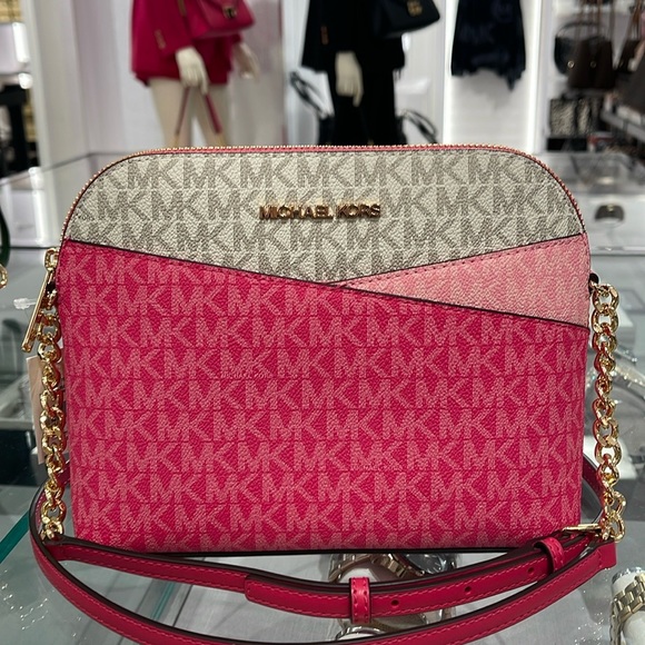 MICHAEL KORS
Jet Set Travel Medium Color-Block Signature Logo Dome Crossbody Bag - Picture 12 of 16